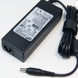 Genuine Original Samsung 19v 4.74a 90W  R480 R580 R700 Adapter