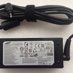 New Genuine 19V 2.1A 40w SAMSUNG NP900X3C small pin 3.0x1.1mm power adapter