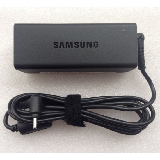 New Genuine 19V 2.1A 40w SAMSUNG NP900X3C small pin 3.0x1.1mm power adapter