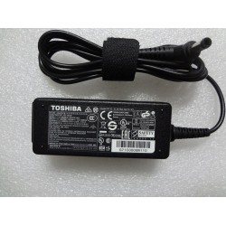 Genuine Toshiba 19v 2.37a 5.5x2.5mm 45W P50 C55 C640D L50D-B  NB10t-A adapter